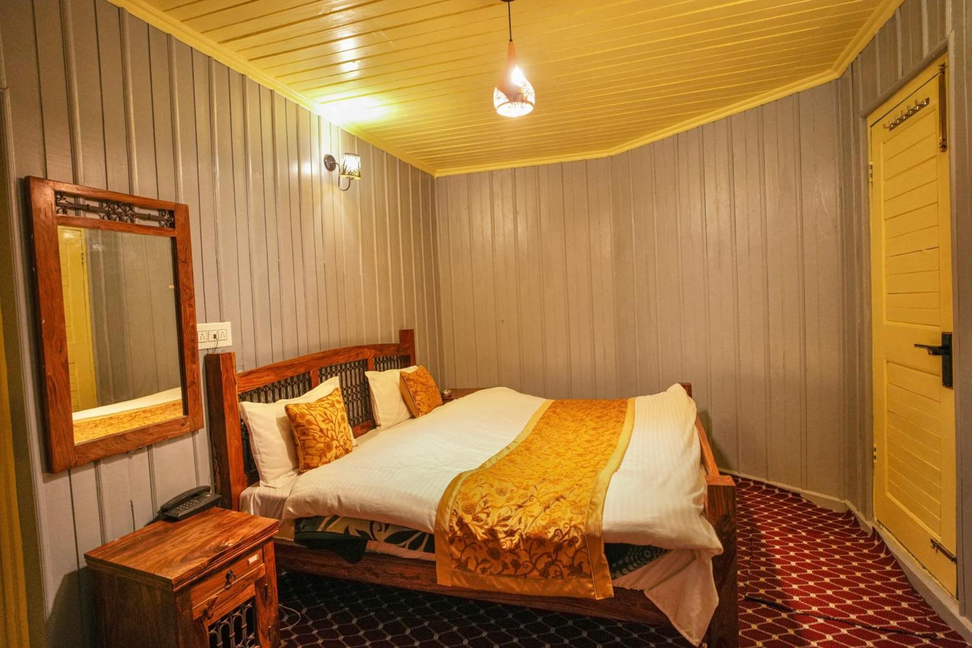 Hotel Little Silver Pahalgām Exteriér fotografie